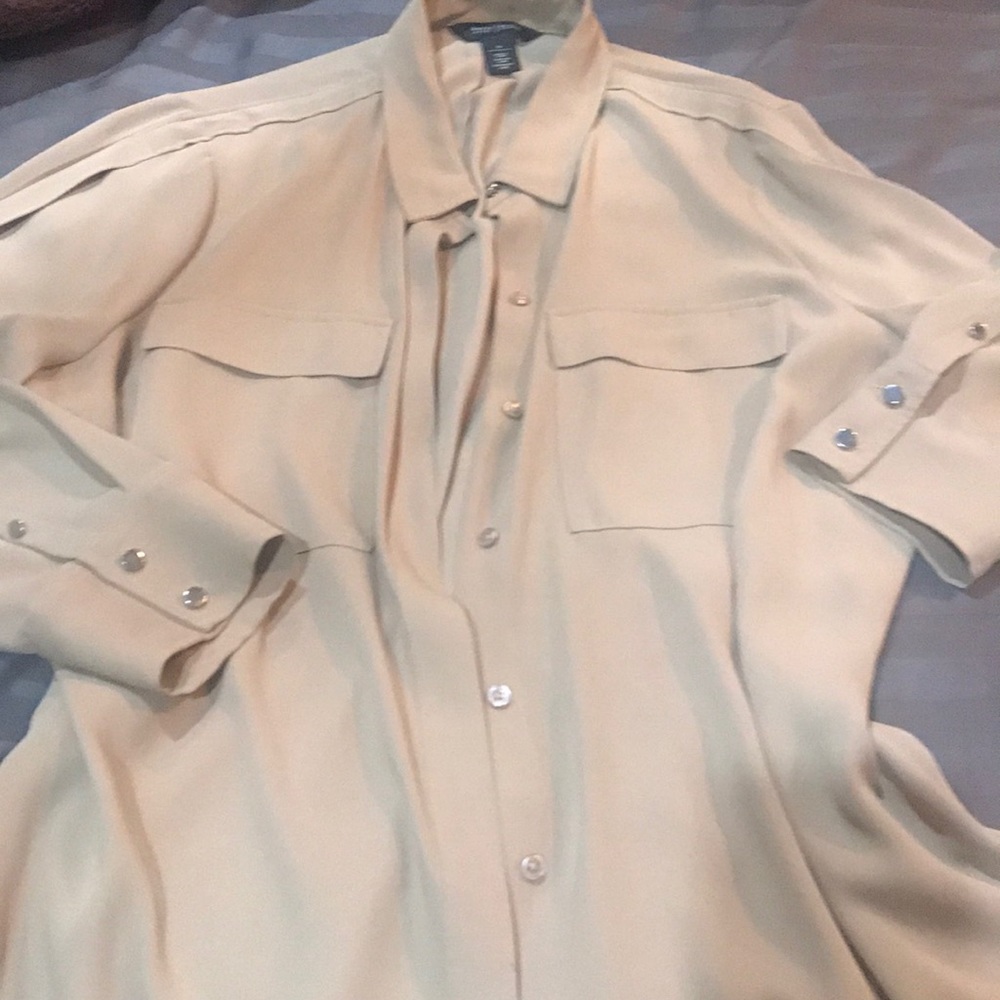 White House Black Market top